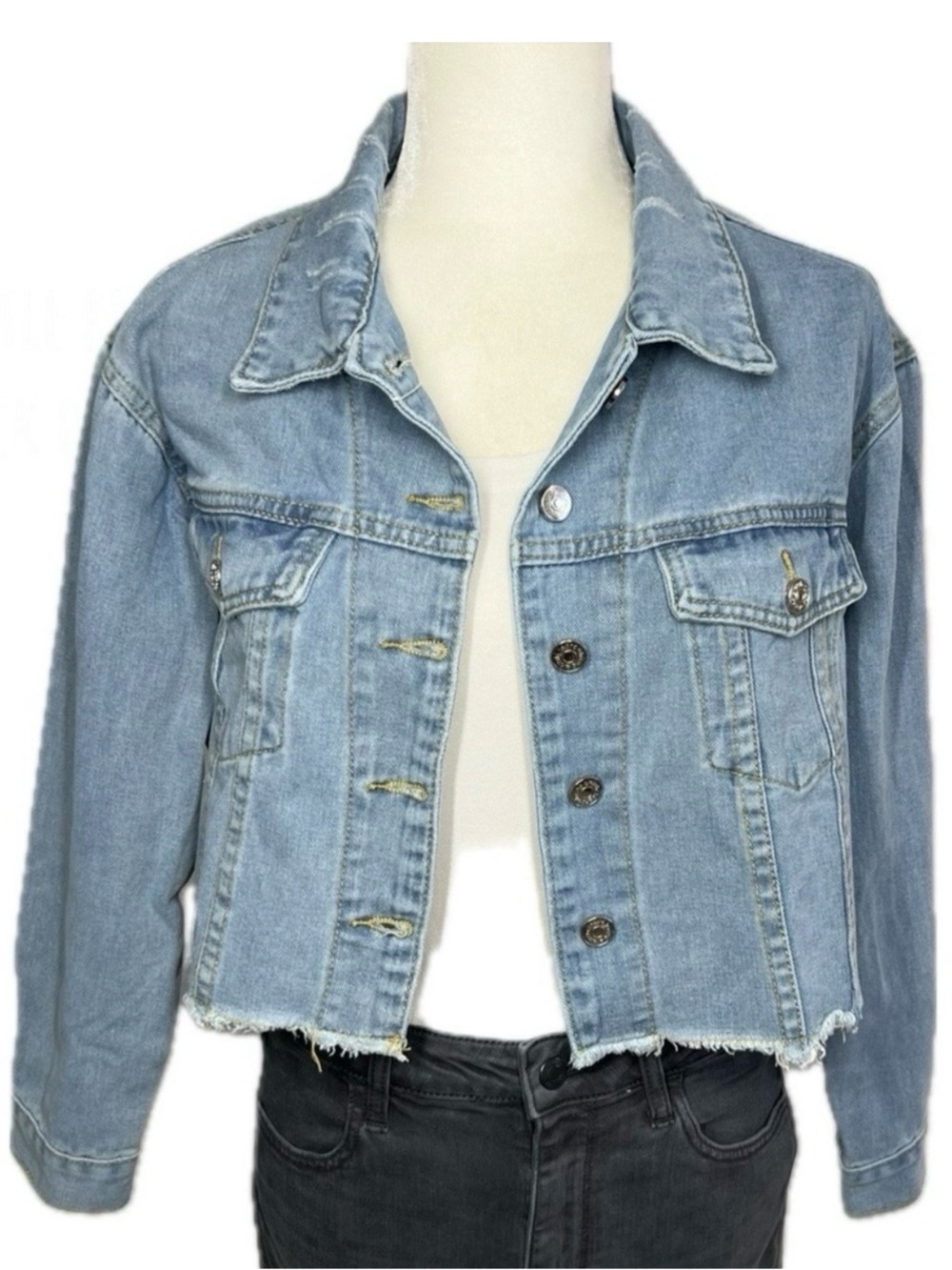 New Jean Jacket Cropped Distressed Women's XS Light Wash Denim Raw Hem Gacaky